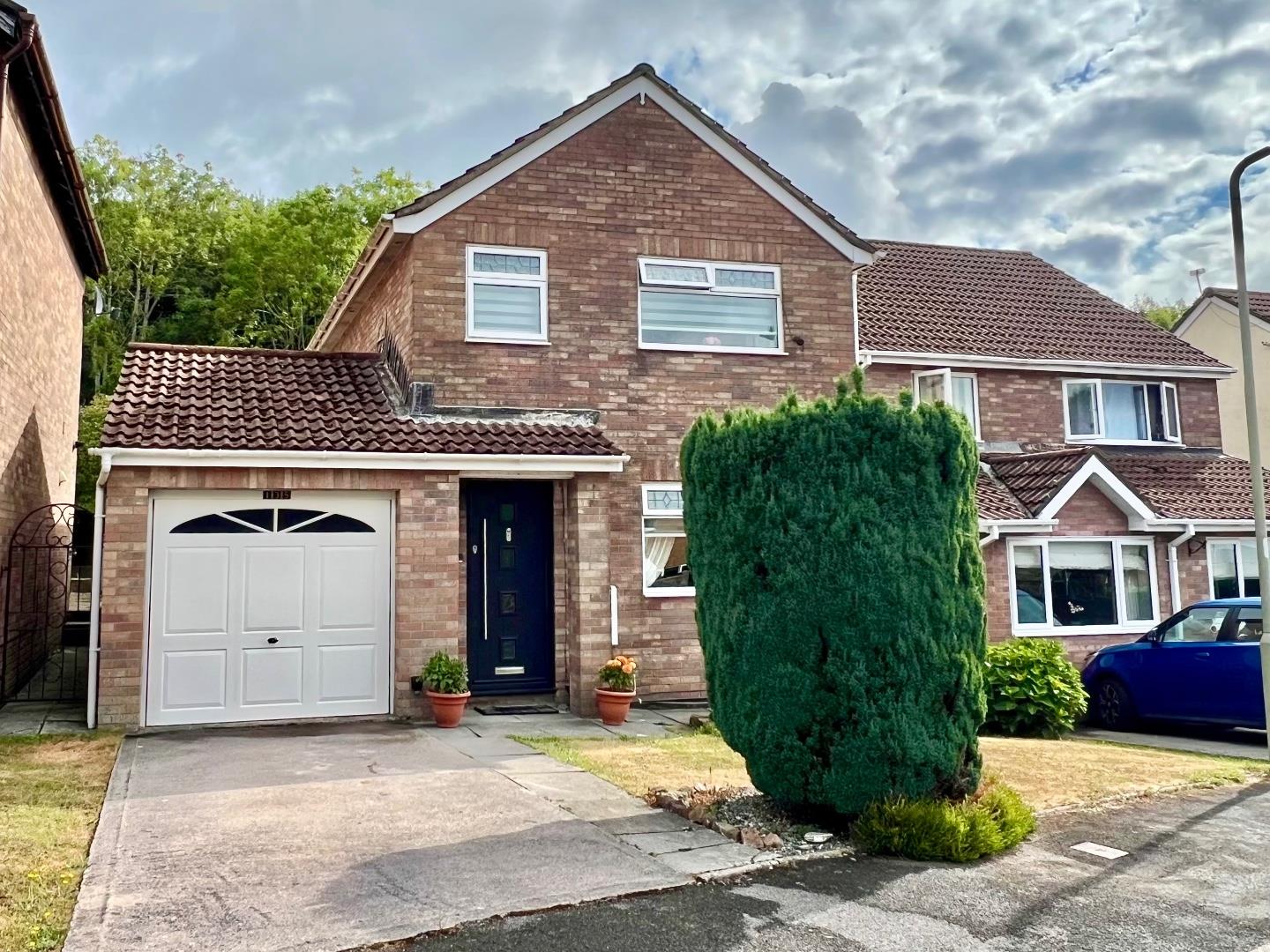 Ffordd Y Parc, Litchard, Bridgend County Borough, CF31 1RA